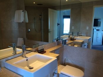 Echoes Boutique Hotel And Restaurant - Accommodation Southport 53