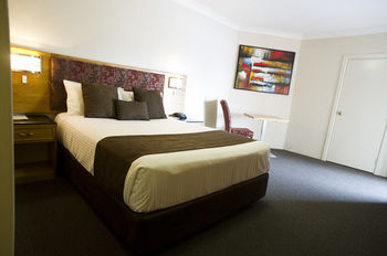 Noah's Mid City Motor Inn - Accommodation Southport 4
