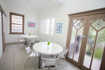 Sinclairs Bondi - Southport Accommodation 4