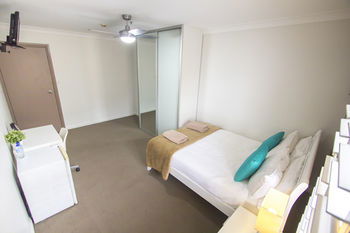 Sinclairs Bondi - Southport Accommodation 15
