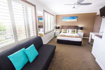 Sinclairs Bondi - Southport Accommodation 18