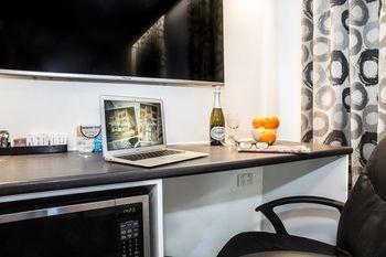 Adara East Melbourne - Accommodation Southport 1