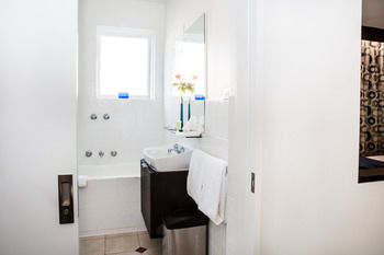 Adara East Melbourne - Accommodation Southport 21