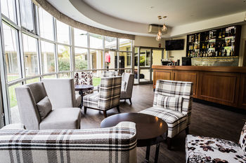 Mooroolbark VIC Accommodation Southport