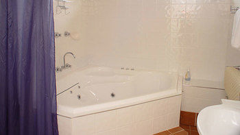 Echo Point Holiday Village - Accommodation Southport 3