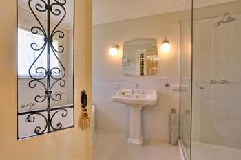 The Heart Of Emerald Bed & Breakfast - Accommodation Southport 1