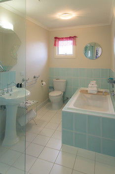 The Heart Of Emerald Bed & Breakfast - Accommodation Southport 42