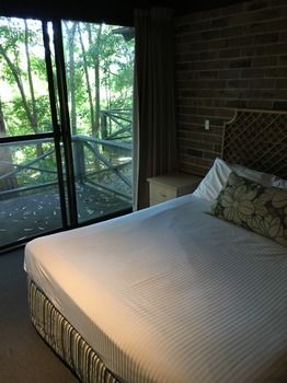 Avoca Beach Hotel & Resort - Southport Accommodation 23