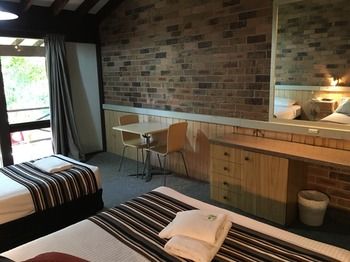Avoca Beach Hotel & Resort - Southport Accommodation 26
