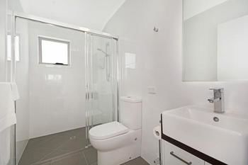 Cooroy Luxury Motel Apartments Noosa - Southport Accommodation 2