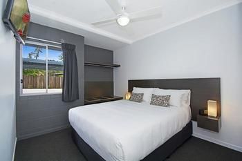 Cooroy Luxury Motel Apartments Noosa - Southport Accommodation 5