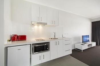 Cooroy Luxury Motel Apartments Noosa - Southport Accommodation 15