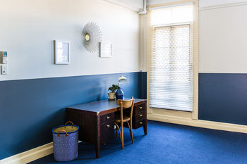 Bridgeview Hotel - Southport Accommodation 0