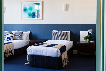 Bridgeview Hotel - Southport Accommodation 9