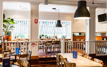 Bridgeview Hotel - Southport Accommodation 13