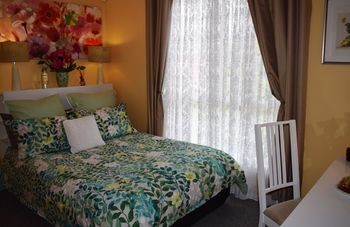 Cutmore Cottages - Bagala Bungalow - Accommodation Southport 4