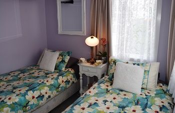 Cutmore Cottages - Bagala Bungalow - Accommodation Southport 24