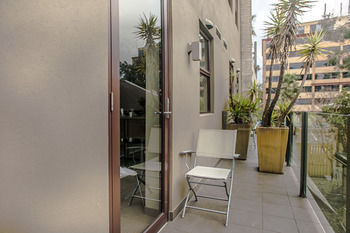 Comfy Kew Apartments - Accommodation Southport 1