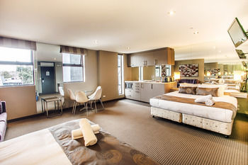 Comfy Kew Apartments - Accommodation Southport 9