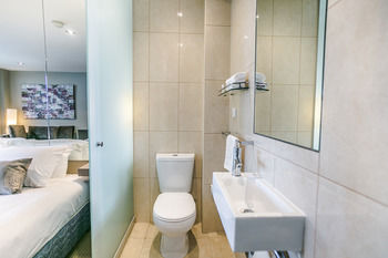 Comfy Kew Apartments - Accommodation Southport 10