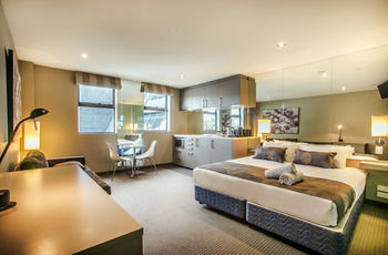Comfy Kew Apartments - Accommodation Southport 12