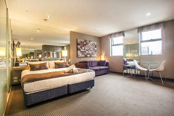 Comfy Kew Apartments - Accommodation Southport 13