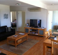 Azure Beach House - Accommodation Southport