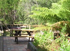 Blackwood Studio Accommodation - The Cottage - Southport Accommodation 0