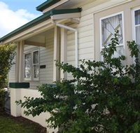 Amy Cottage - Southport Accommodation