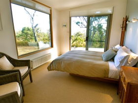 Bruny Island Experience - Southport Accommodation 2