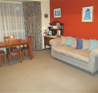Cornwall Cottage - Southport Accommodation