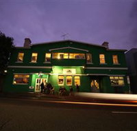 The Pickled Frog - Southport Accommodation