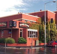 Welcome Stranger Hotel - Southport Accommodation