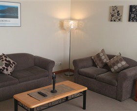 Ashwood Apartments - Bellerive - Southport Accommodation 3