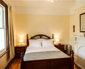 Lambert Cottage Accommodation - Southport Accommodation 1
