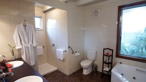 Forlonge Bed & Breakfast - Accommodation Southport 2