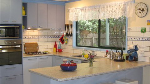 Bells By The Beach Holiday House Ocean Grove - Accommodation Southport 2