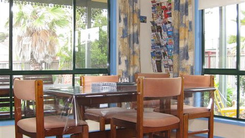 Bells By The Beach Holiday House Ocean Grove - Accommodation Southport 3