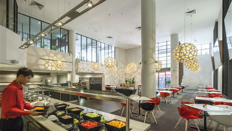 Ibis Melbourne Hotel And Apartments - Southport Accommodation 3