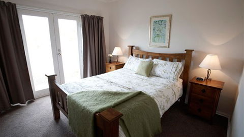 Strath Valley View Bed And Breakfast - Accommodation Southport 0