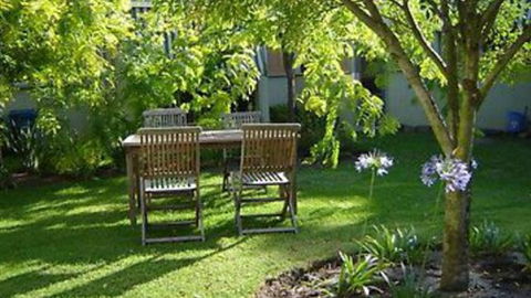 Williamstown Junction Guest House And Lodge - Accommodation Southport 1