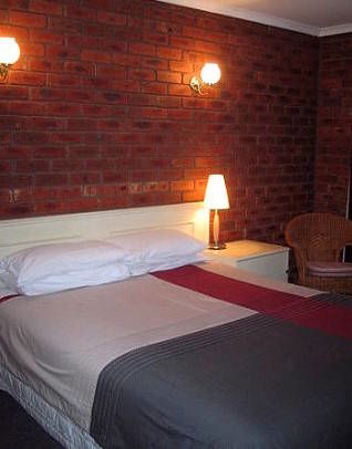 Melton Motor Inn - Accommodation Southport 1