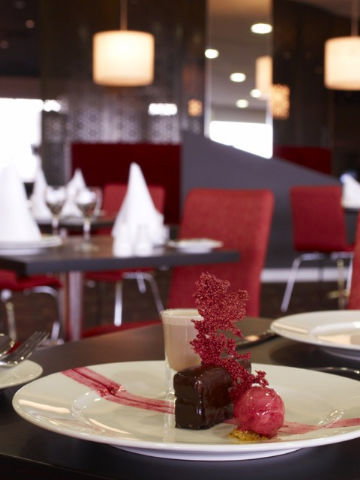 Quality Hotel Tabcorp Park - Southport Accommodation 1
