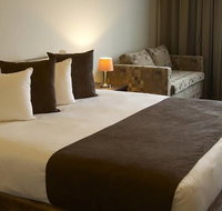 Quality Hotel Tabcorp Park - Accommodation Southport