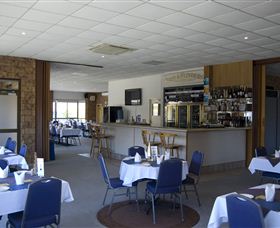 BEST WESTERN Bass And Flinders Motor Inn - Southport Accommodation 1