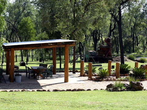 Rubyvale Motel & Holiday Units - Southport Accommodation 3