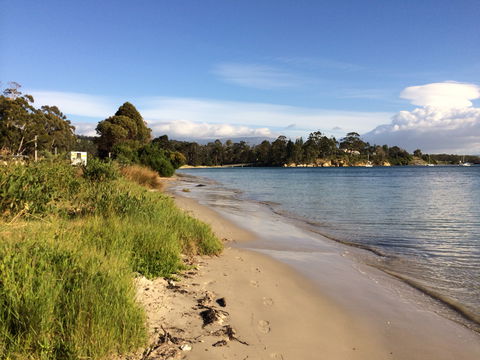 Snug Beach Cabin & Caravan Park - Southport Accommodation 0