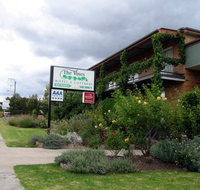 The Vines Motel  Cottages - Southport Accommodation
