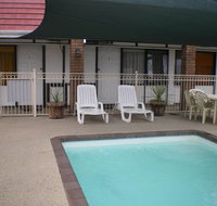 Tudor House Motel - Southport Accommodation