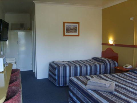 Valley View Motel - Southport Accommodation 0